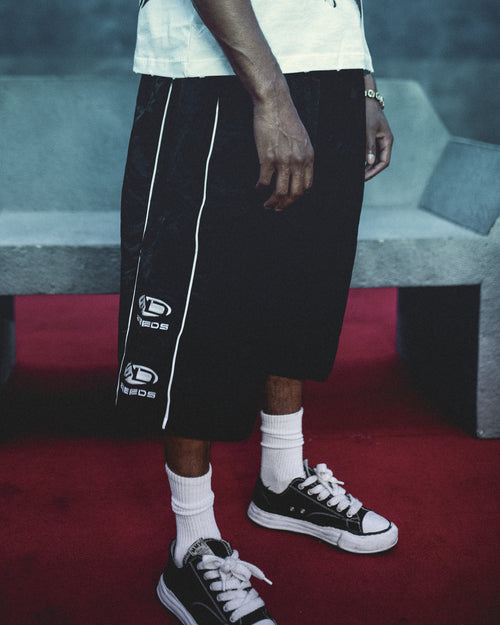 "Apex" 3/4 Shorts